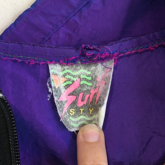 Surf style 90s iridescent purple windbreaker - Picture 5 of 7